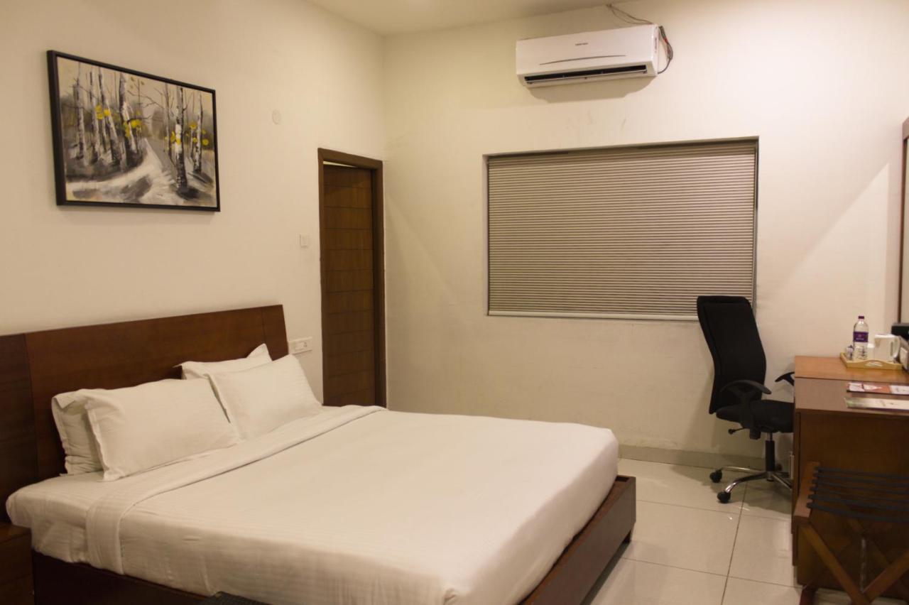Resort Mrugavani & Hyderabad